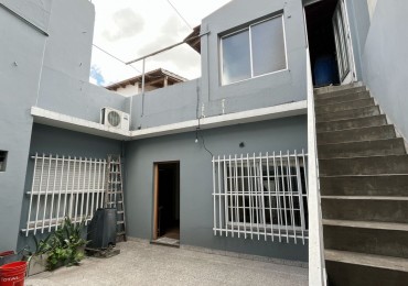 PH de 4 ambientes en alquiler - SOLO USO PROFESIONAL - Rafael Castillo Centro